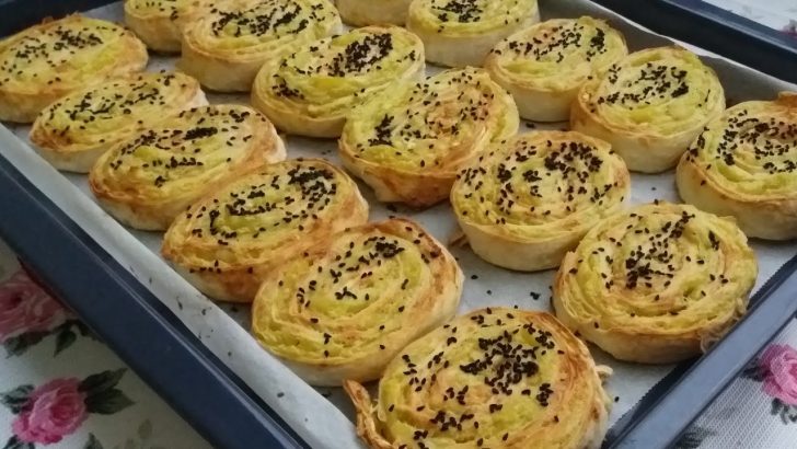 Hazır Yufkadan Patatesli Çıtır Börek Tarifi