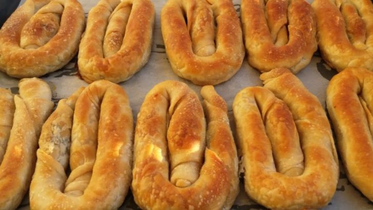 El Açması Ispanaklı Börek Tarifi