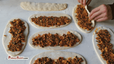 Lor Peynirli Börek Tarifi