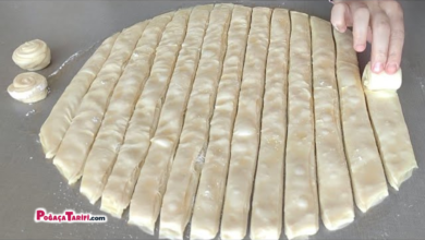Pul Pul Dökülen Çıtır Börek