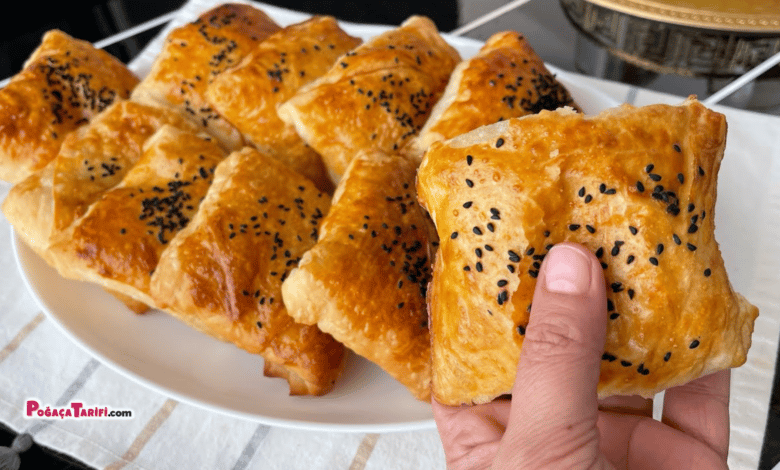 3 Yufka İle Yapılan Çıtır Çıtır Katmer Börek Tarifi