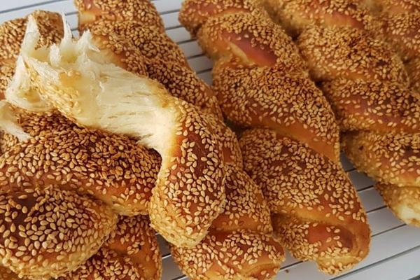 Farklı Şekliyle Simit Tarifi