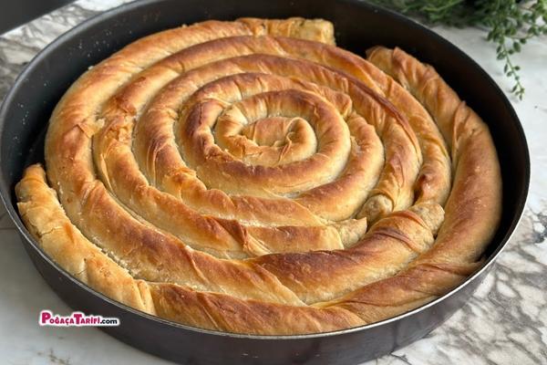 30 Dakikada Çıtır Çıtır El Açması Tadında Börek Tarifi