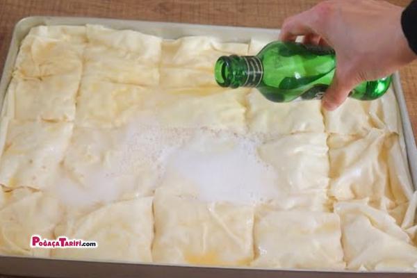 Gerçeği Kadar Lezzetli 10 Dakikada Hazırlıyorum Maden Suyu İle Börek Tarifi