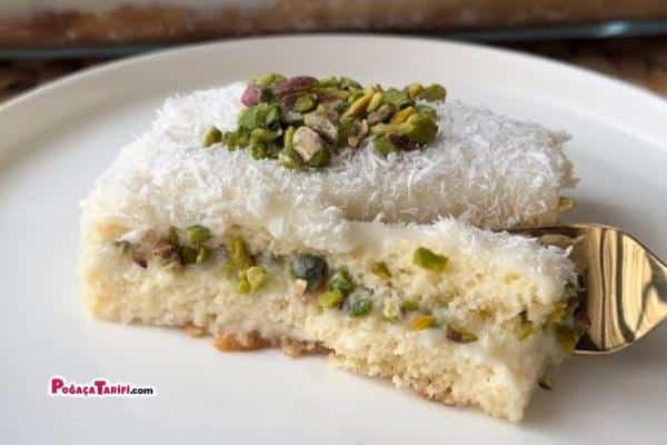 Kesinlikle Deneyin Soğuk Baklavadan Daha Güzel Meşhur Kardelen Pastası Tarifi