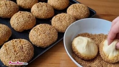 Simit Sarayının Nefis Kaşarlı Poğaça Tarifi