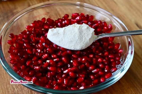 Sadece Nar Ve Un Şaşırtıcı Derecede Kolay Ve Lezzetli