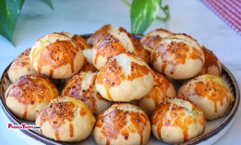 Kıyır Kıyır Ağızda Dağılan Mayasız Poğaça Tarifi